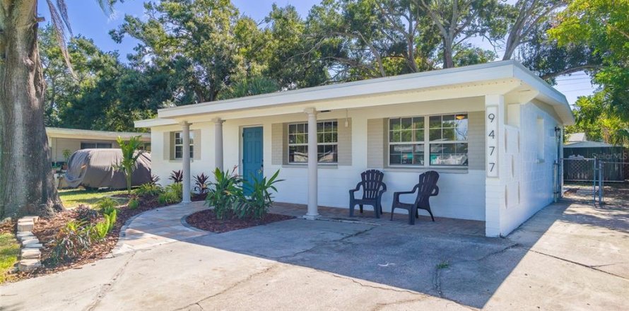Villa ou maison à Pinellas Park, Floride 3 chambres, 89.19 m2 № 2436753