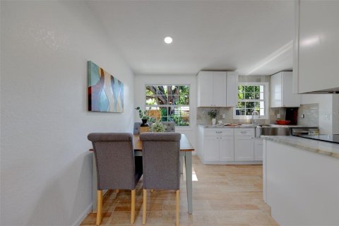 Villa ou maison à vendre à Pinellas Park, Floride: 3 chambres, 89.19 m2 № 2436753 - photo 9