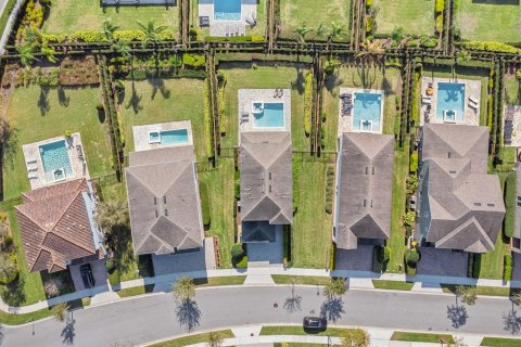 House in Kissimmee, Florida 5 bedrooms, 238.76 sq.m. № 1901268 - photo 7