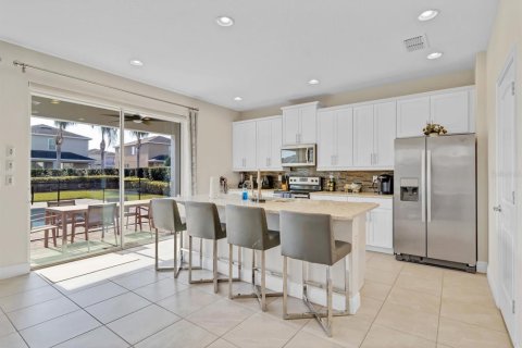 House in Kissimmee, Florida 5 bedrooms, 238.76 sq.m. № 1901268 - photo 15