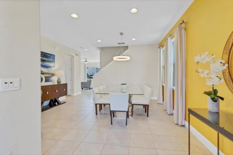 House in Kissimmee, Florida 5 bedrooms, 238.76 sq.m. № 1901268 - photo 11