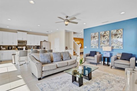 House in Kissimmee, Florida 5 bedrooms, 238.76 sq.m. № 1901268 - photo 14