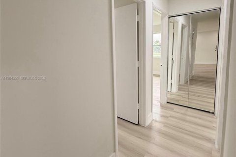 Casa en alquiler en Lauderhill, Florida, 7 dormitorios, 212.37 m2 № 2011756 - foto 14