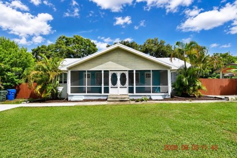 Studio à Largo, Floride № 2354976