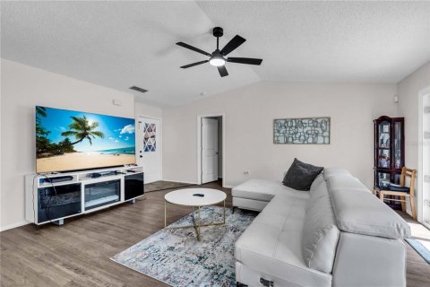Casa en venta en Temple Terrace, Florida, 3 dormitorios, 112.32 m2 № 1869788 - foto 7
