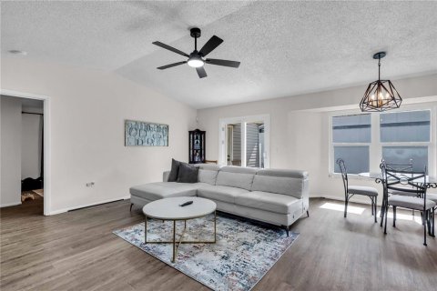 Villa ou maison à vendre à Temple Terrace, Floride: 3 chambres, 112.32 m2 № 1869788 - photo 6
