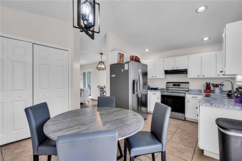 Villa ou maison à vendre à Temple Terrace, Floride: 3 chambres, 112.32 m2 № 1869788 - photo 9
