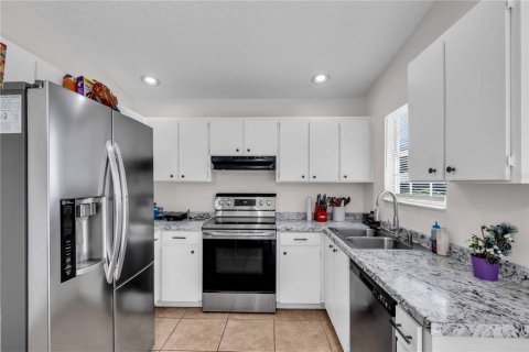 Casa en venta en Temple Terrace, Florida, 3 dormitorios, 112.32 m2 № 1869788 - foto 10