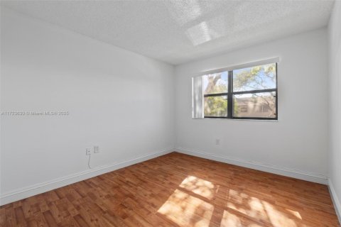Condominio en venta en Miami, Florida, 2 dormitorios, 80.55 m2 № 1811796 - foto 21