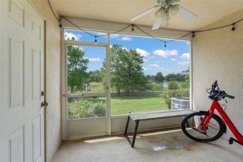 Townhouse in Lake Mary, Florida 2 bedrooms, 101.73 sq.m. № 2386221 - photo 25