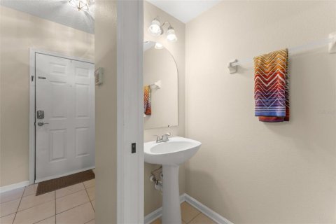 Townhouse in Lake Mary, Florida 2 bedrooms, 101.73 sq.m. № 2386221 - photo 15