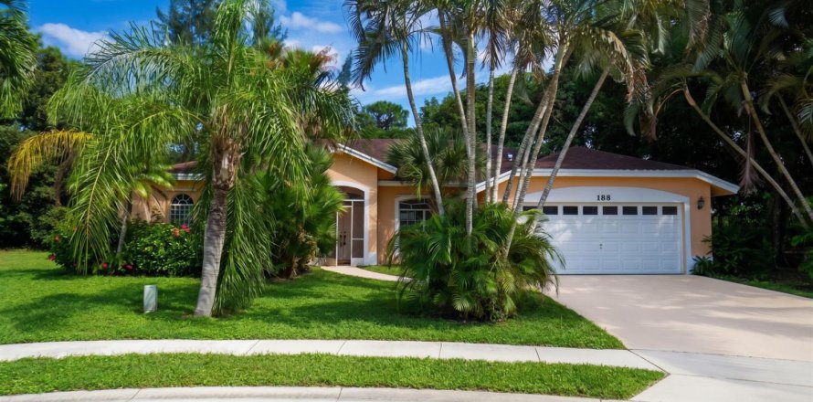 Casa en Royal Palm Beach, Florida 3 dormitorios, 173.45 m2 № 2420887