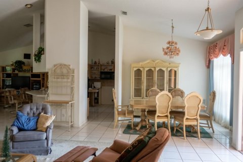 Casa en venta en Royal Palm Beach, Florida, 3 dormitorios, 173.45 m2 № 2420887 - foto 17