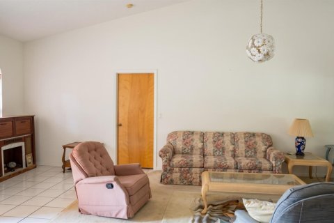 Casa en venta en Royal Palm Beach, Florida, 3 dormitorios, 173.45 m2 № 2420887 - foto 16