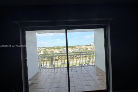 Condominio en venta en Hollywood, Florida, 1 dormitorio, 78.41 m2 № 2081226 - foto 11