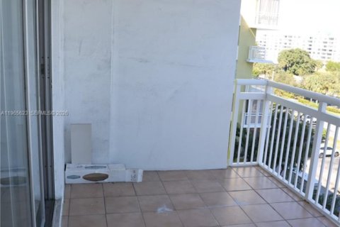 Condominio en venta en Hollywood, Florida, 1 dormitorio, 78.41 m2 № 2081226 - foto 15