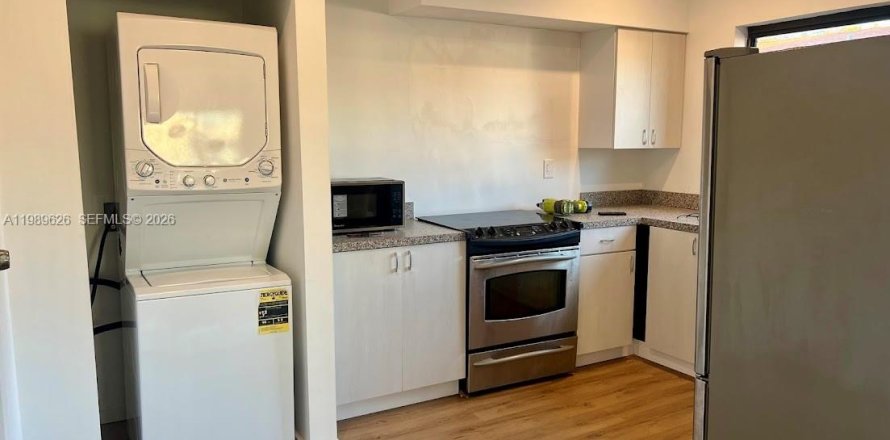 Casa en Miami, Florida 2 dormitorios, 95.22 m2 № 2051930