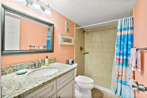 Condo in Flagler Beach, Florida, 2 bedrooms  № 1879332 - photo 24
