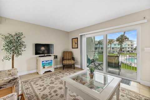 Condo in Flagler Beach, Florida, 2 bedrooms  № 1879332 - photo 14