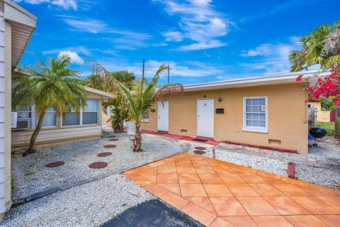 Immobilier commercial à Lake Park, Floride 160.91 m2 № 2172157