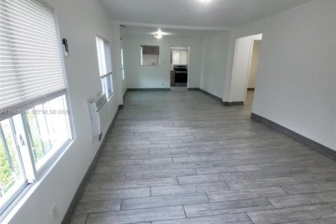 Casa en venta en Miami, Florida, 3 dormitorios, 87.14 m2 № 2062950 - foto 22