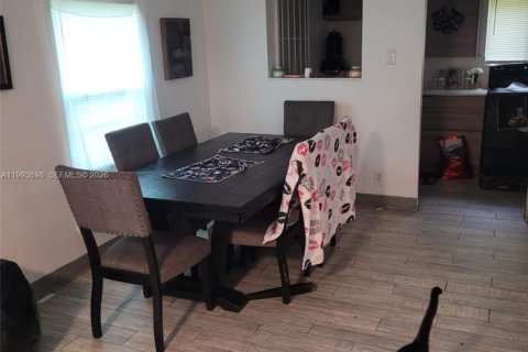 Casa en venta en Miami, Florida, 3 dormitorios, 87.14 m2 № 2062950 - foto 26