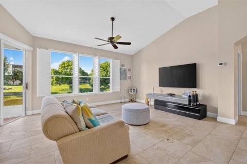 Casa en venta en Mount Dora, Florida, 3 dormitorios, 187.94 m2 № 2339576 - foto 13