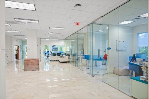 Immobilier commercial à vendre à Fort Lauderdale, Floride № 1941515 - photo 25