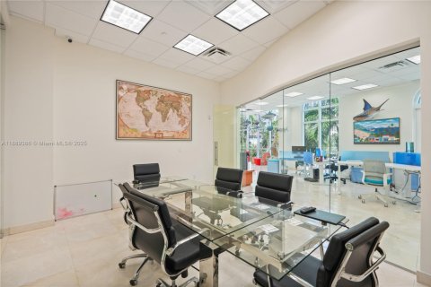 Immobilier commercial à vendre à Fort Lauderdale, Floride № 1941515 - photo 18