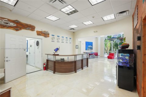 Immobilier commercial à vendre à Fort Lauderdale, Floride № 1941515 - photo 1