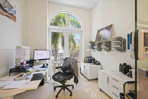 Immobilier commercial à vendre à Fort Lauderdale, Floride № 1941515 - photo 28