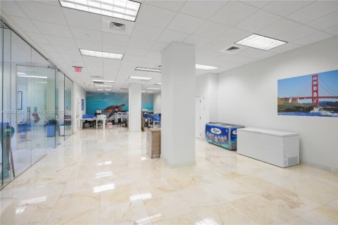 Immobilier commercial à vendre à Fort Lauderdale, Floride № 1941515 - photo 24
