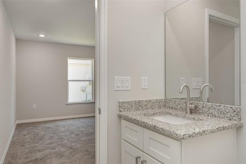 Duplex à vendre à Winter Haven, Floride: 4 chambres, 260.5 m2 № 1918649 - photo 21