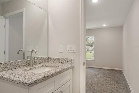 Duplex à vendre à Winter Haven, Floride: 4 chambres, 260.5 m2 № 1918649 - photo 17