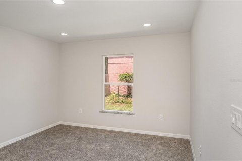 Duplex à vendre à Winter Haven, Floride: 4 chambres, 260.5 m2 № 1918649 - photo 13