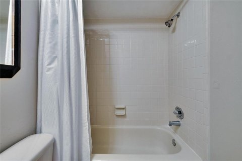 Купить таунхаус в Темпл-Террас, Флорида 6 комнат, 111.48м2, № 1716751 - фото 24