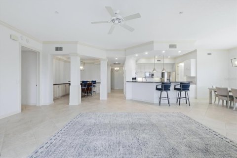 Copropriété à vendre à Englewood, Floride: 4 chambres, 256.5 m2 № 2411443 - photo 9