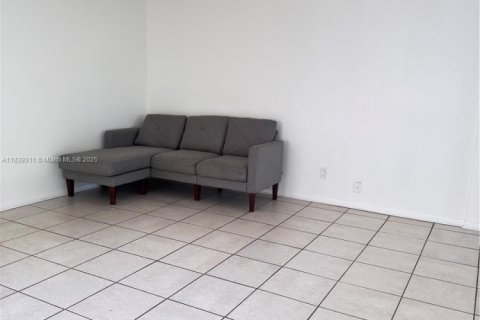 Condominio en venta en Davie, Florida, 2 dormitorios, 89.46 m2 № 1828749 - foto 3