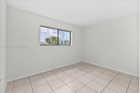 Condominio en venta en Davie, Florida, 2 dormitorios, 89.46 m2 № 1828749 - foto 19