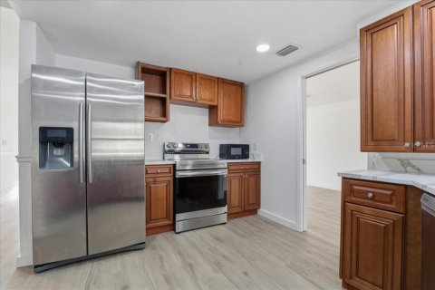Купить виллу или дом в Семинол, Флорида 3 комнаты, 221.48м2, № 2149690 - фото 24