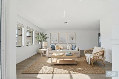 Купить виллу или дом в Семинол, Флорида 3 комнаты, 221.48м2, № 2149690 - фото 15