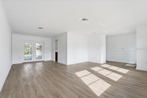 Купить виллу или дом в Семинол, Флорида 3 комнаты, 221.48м2, № 2149690 - фото 16