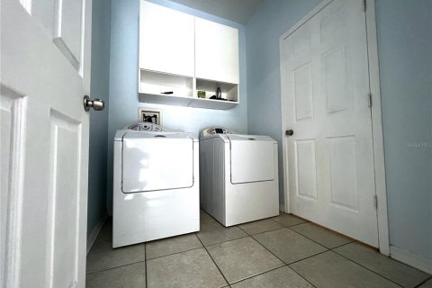Villa ou maison à louer à Tampa, Floride: 3 chambres, 145.48 m2 № 2376718 - photo 27