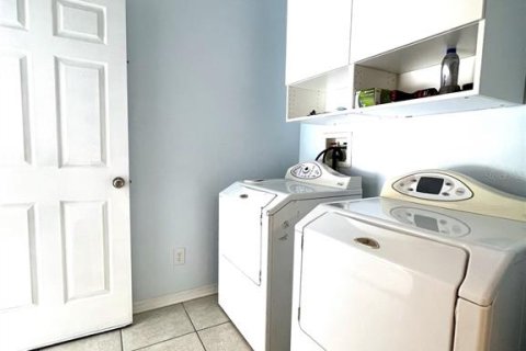 Villa ou maison à louer à Tampa, Floride: 3 chambres, 145.48 m2 № 2376718 - photo 28