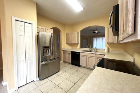 Villa ou maison à louer à Tampa, Floride: 3 chambres, 145.48 m2 № 2376718 - photo 11