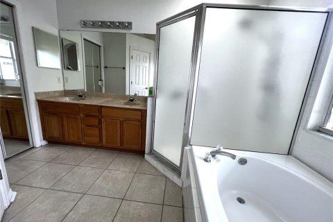 Villa ou maison à louer à Tampa, Floride: 3 chambres, 145.48 m2 № 2376718 - photo 21