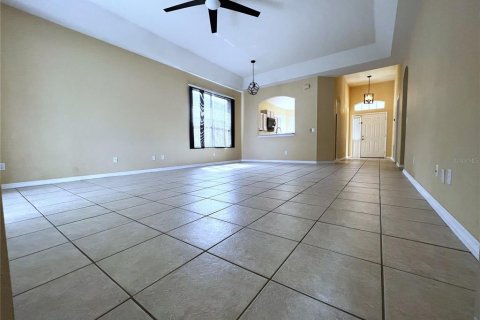 Villa ou maison à louer à Tampa, Floride: 3 chambres, 145.48 m2 № 2376718 - photo 5