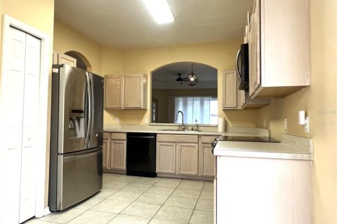 Villa ou maison à louer à Tampa, Floride: 3 chambres, 145.48 m2 № 2376718 - photo 12