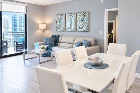 Copropriété à louer à Miami, Floride: 3 chambres, 133.59 m2 № 2402181 - photo 3