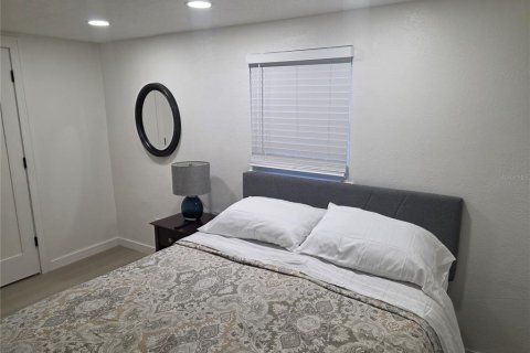 Villa ou maison à vendre à Tampa, Floride: 2 chambres, 78.04 m2 № 2231878 - photo 13
